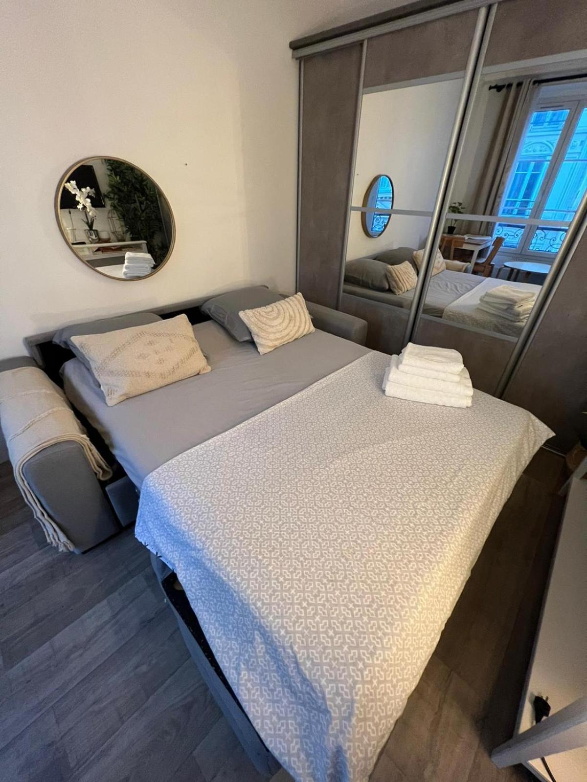 Studio Moderne Au Coeur De Paris Batignolles Esterno foto